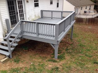15 Palm Dr, Fredericksburg, VA 22405