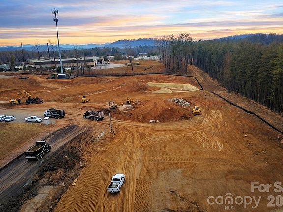 2nd image of 94 Glenn Bridge Rd