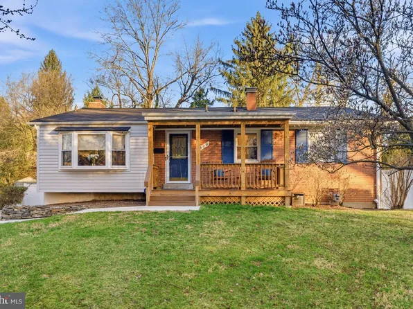 5609 Pier Dr, Rockville, MD 20851