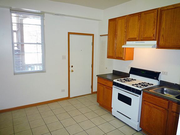 2nd image of 2153 N Humboldt Blvd