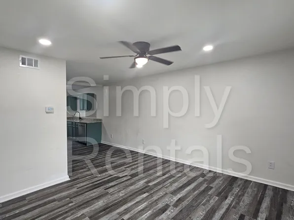 403 Main - Mount Vernon, 403 Main St E #11, Mount Vernon, TX 75457