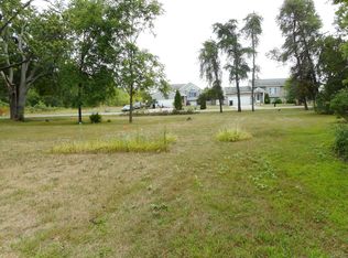 624 Cherry St, Howard City, MI