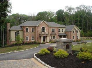 6 Pineview Ln, Boonton Township, NJ 07005