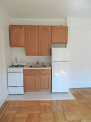 3rd image of 120 Garfield Pl APT B9
