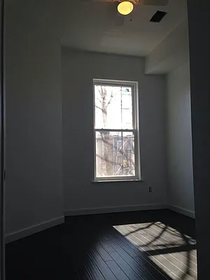 Rented by Full Time Management | media 78