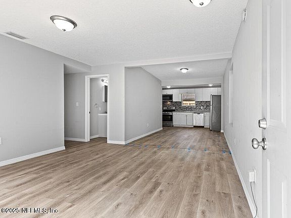 3rd image of 9106 JEFFERSON Avenue