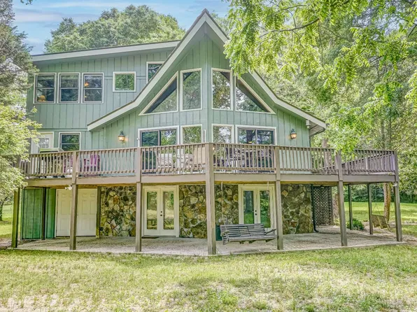 10 River Hollow Dr, Ellijay, GA 30536