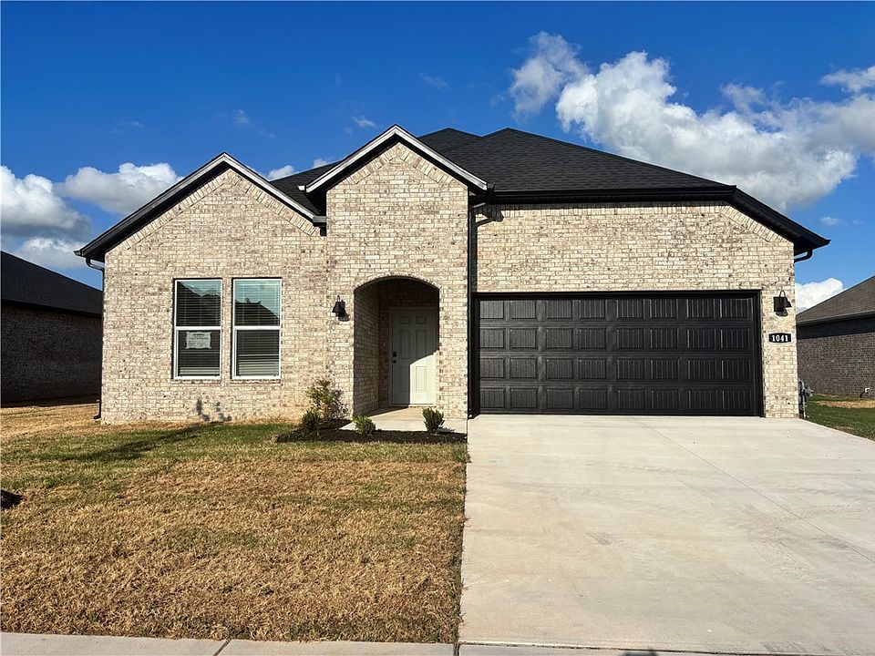 1st image of 1041 Thornwood Pl