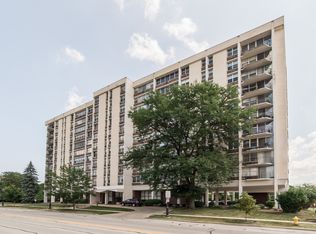 33 N Main St APT 2G, Lombard, IL 60148