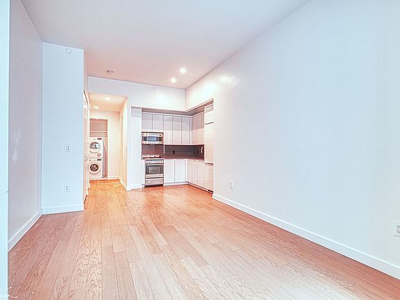 3rd image of 180 Water St APT 1120