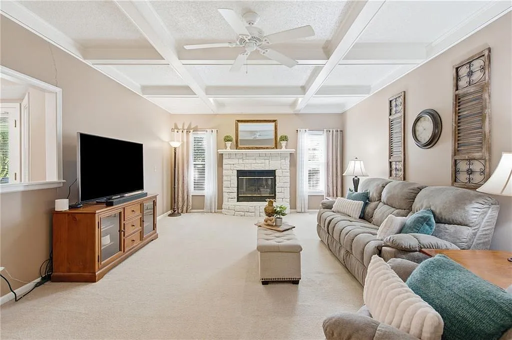 3 bed, 1505 sqft, $2,495 — Photo 2