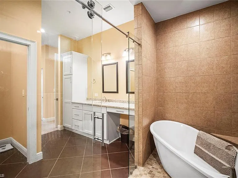 21460 Strada Nuova Cir — Photo 20