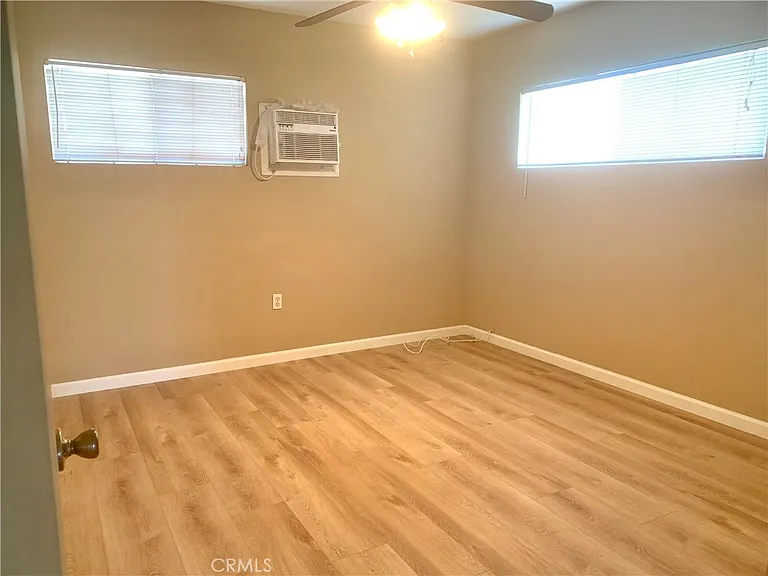 550 N Valencia Pl — Photo 11