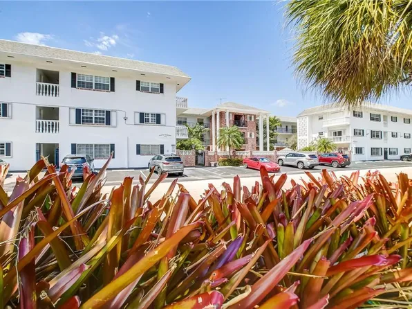 2500 NE 9th Street #308, Fort Lauderdale, FL 33304