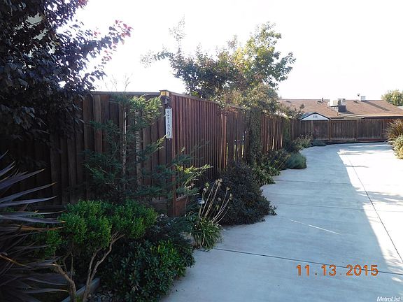 2nd image of 2720 Canyon Falls Dr