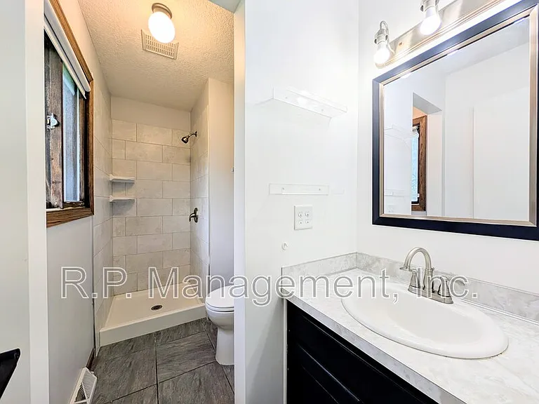 4382 Rosebriar Ave — Photo 9