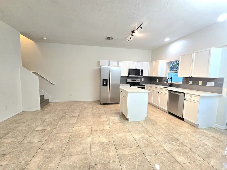 13241 Opal Ct — Photo 7