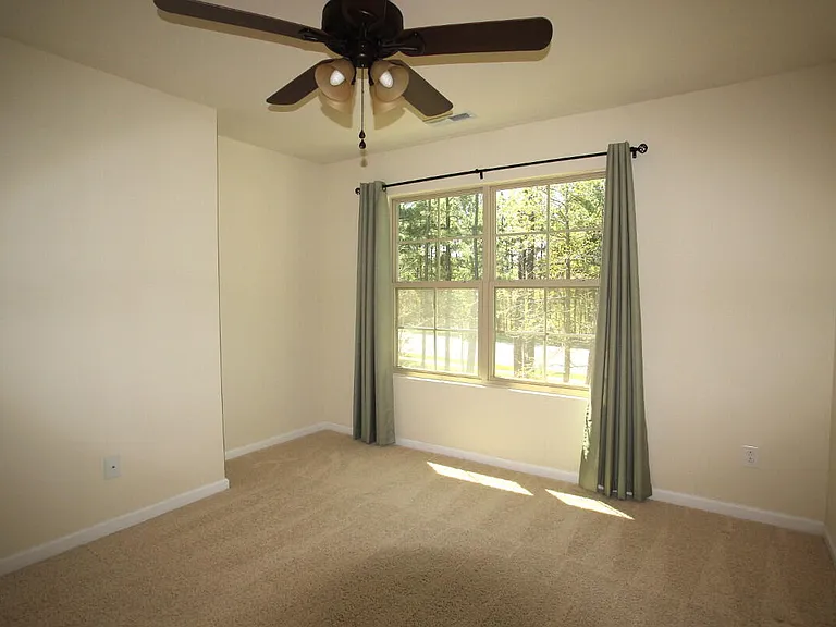 10019 Lynnberry Pl — Photo 11
