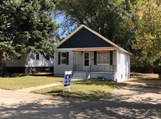 815 13th St, Rawlins, WY 82301