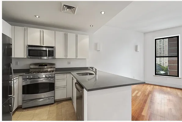 Rented by Carnegie Hill Properties | media 38