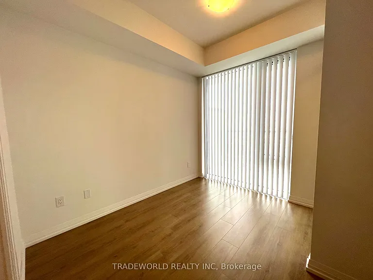 28 Widmer St #4927 — Photo 5