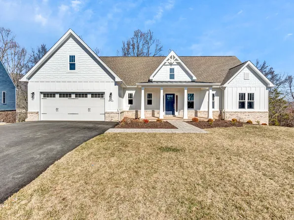 217 Northern Trl, Salem, VA 24153