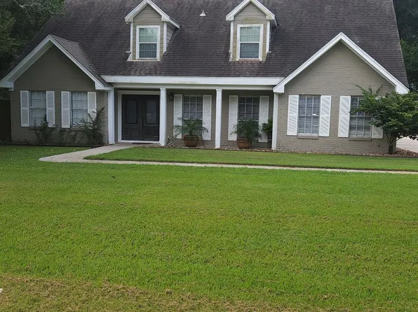 544 Brandon Rd, Conroe, TX 77302