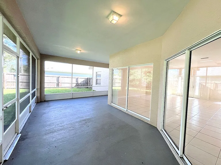16 Zorlou Ct — Photo 38