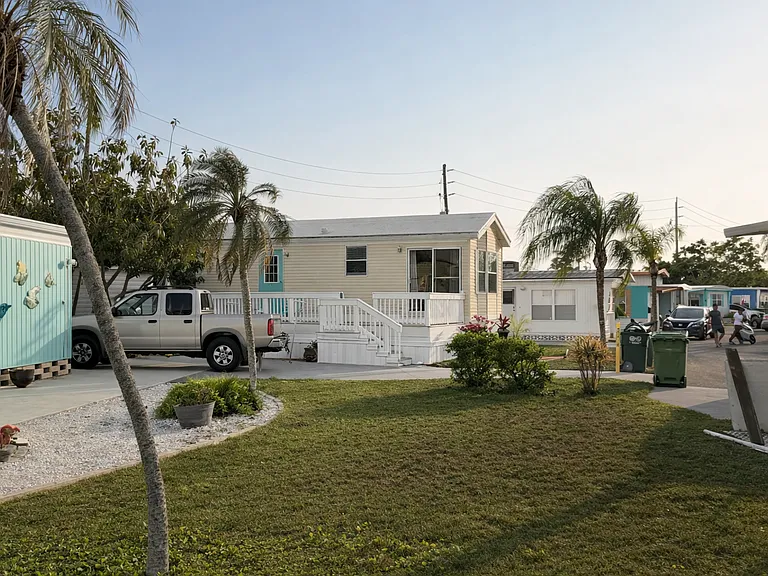 131 Lazy Ave — Photo 17