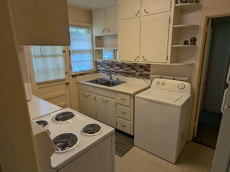 437 Meador Dr — Photo 8