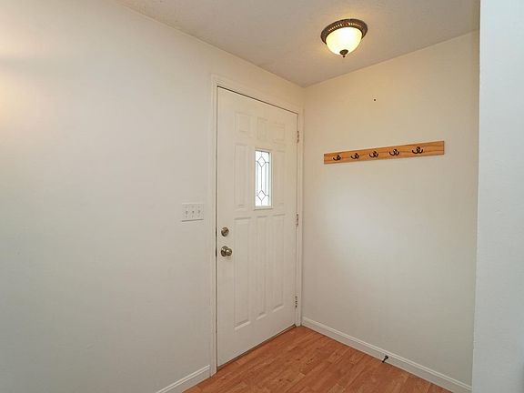 3rd image of 8437 Brandonhill Ct