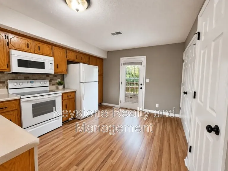 3834 Jockey Dr #C — Photo 3