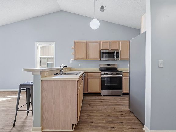 4th image of 1460 Blue Tree Ct. #O