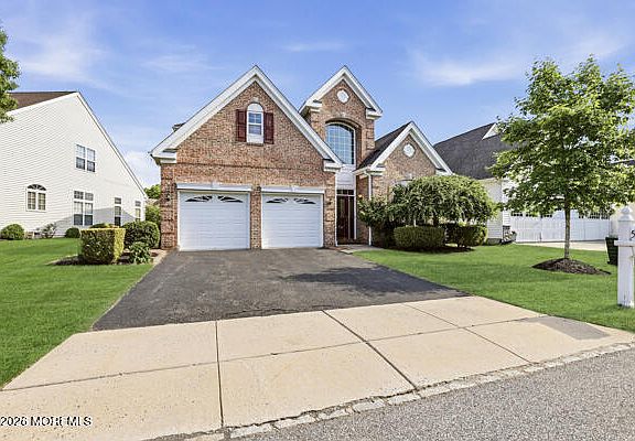 2nd image of 54 Bay Hill Road