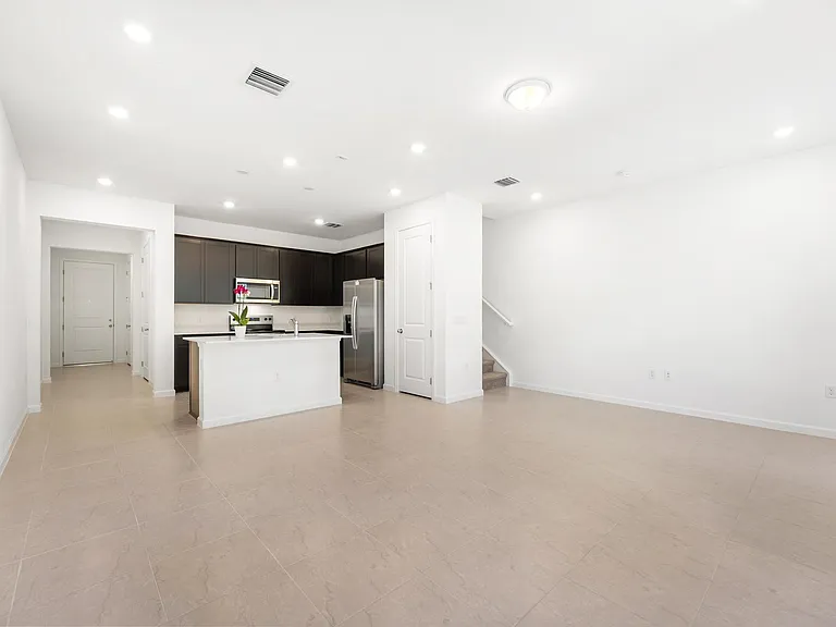 4315 Efendi Dr — Photo 12