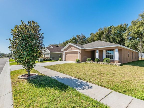 3rd image of 13315 Meadow Golf Ave