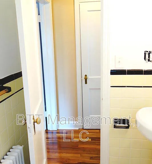 8210 Greenwood Ave #1 — Photo 29
