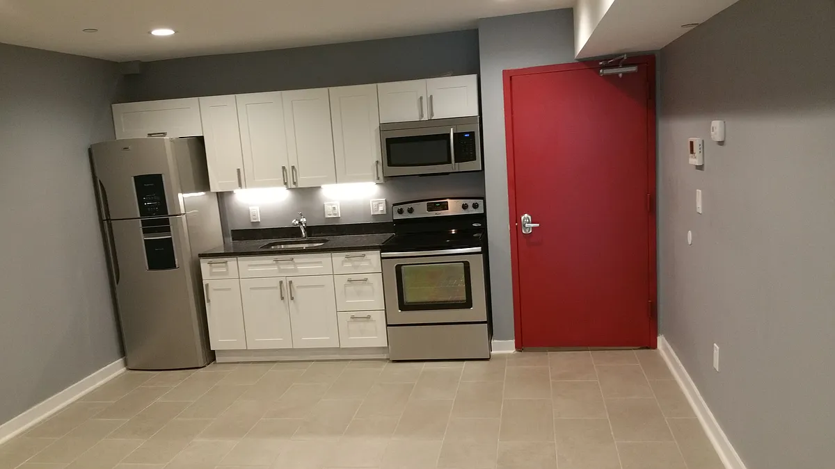 Building Photo - 603 E Girard Ave #2