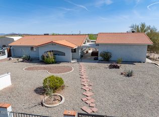 42565 La Posa Rd, Bouse, AZ 85325