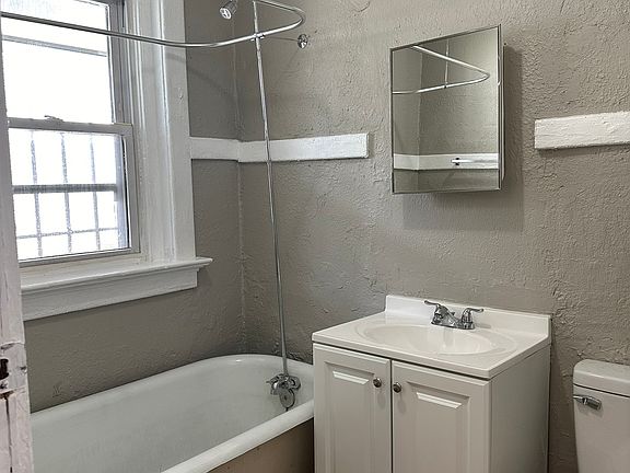 5th image of 1700 E 36th St #11203898