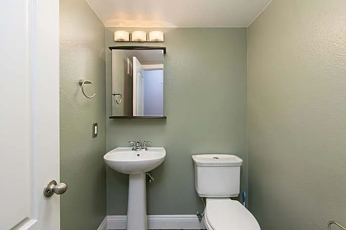 3516 Shoreline Bluff Ln — Photo 4
