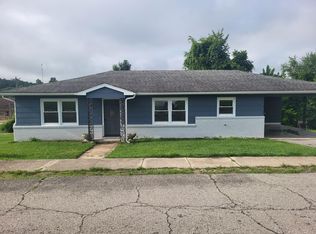 246 3rd & Elm St, Gainesville, MO 65655