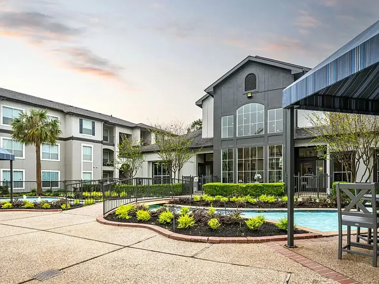 Aura at Westchase — Photo 39