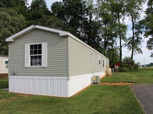 4 Locust Ln, Airville, PA 17302