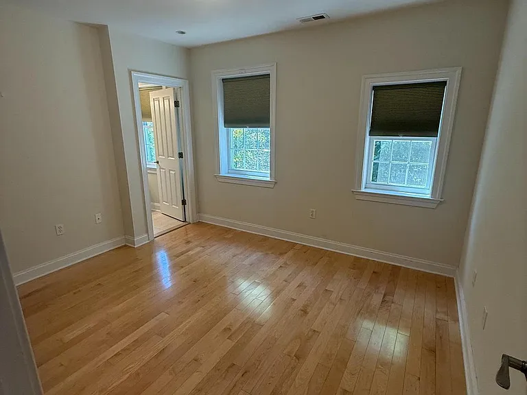 3925 Fulton St NW #5 — Photo 10