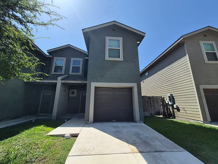 7042 Lakeview Dr #102 — Photo 1