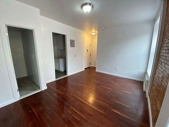 3rd image of 1878 Lexington Ave APT 1C