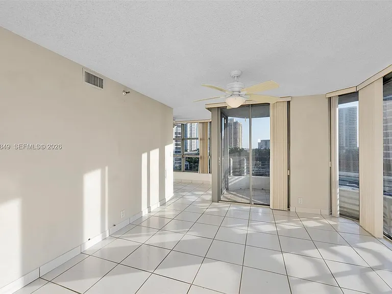 3530 Mystic Pointe Dr #710 — Photo 13