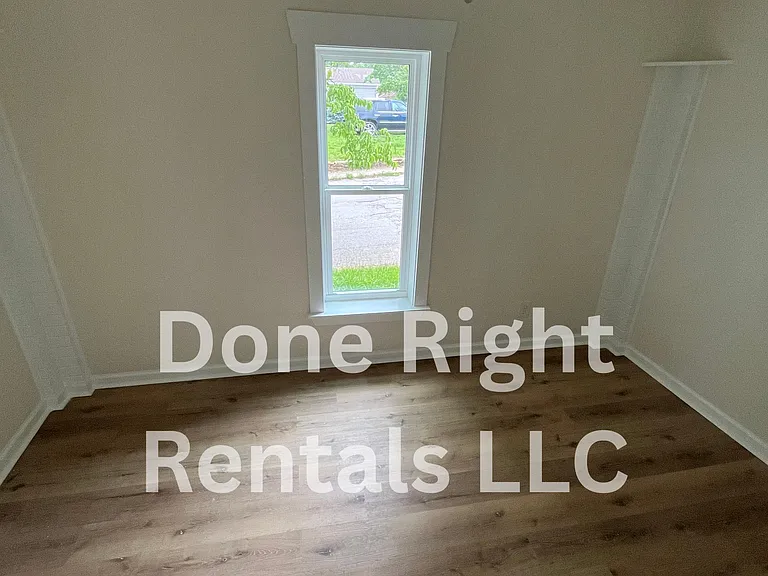 1507 Phelps Ave #1 — Photo 4