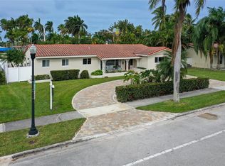 923 Tyler St, Hollywood, FL 33019